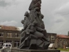 Памятник жертвам землетрясения у Церкви всех спасённых