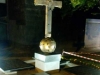 Крест, посечённый осколками, привезённый из Карабаха.